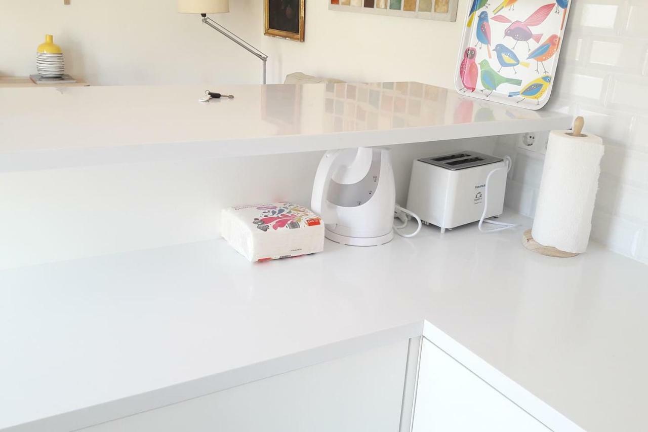 Modern Cosy Flat With Terrace In Campo De Ourique. Apartamento Lisboa Exterior foto