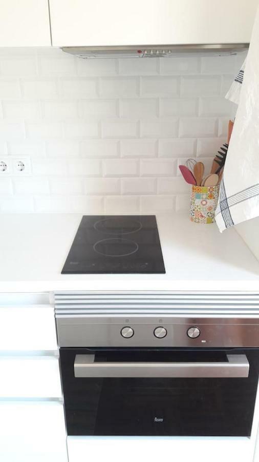 Modern Cosy Flat With Terrace In Campo De Ourique. Apartamento Lisboa Exterior foto