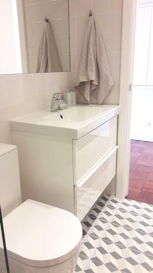 Modern Cosy Flat With Terrace In Campo De Ourique. Apartamento Lisboa Exterior foto